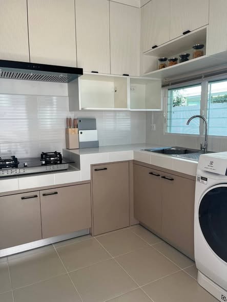 kitchen of Villaggio Srinakarin-Bangna 2
