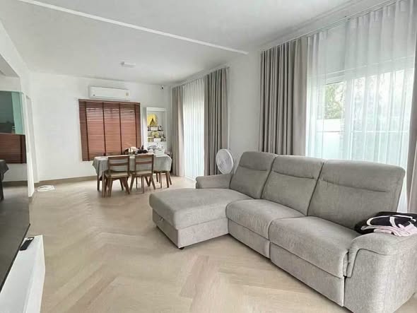 living room and bedroom of Villaggio Srinakarin-Bangna 2