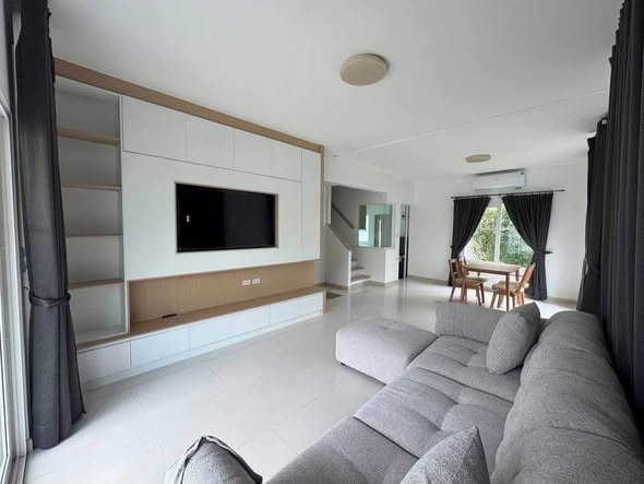 bedroom and living room of Villaggio Srinakarin