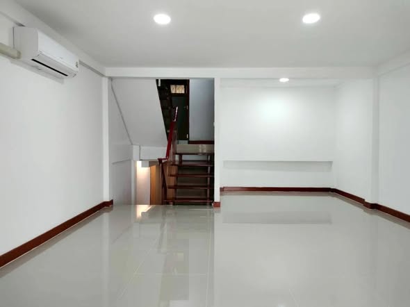 Villette Townhome Kanchanapisek