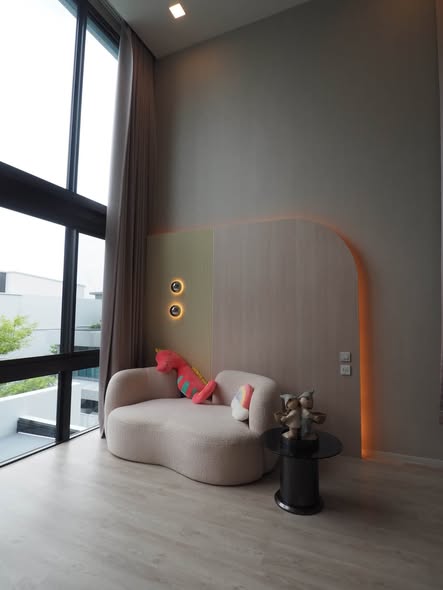 living room and bedroom of VIVE กรุงเทพกรีฑา