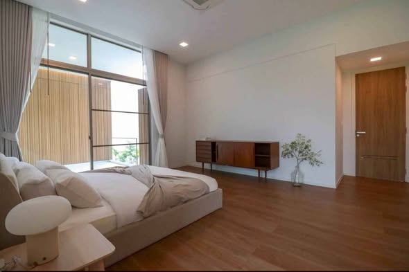 bedroom and room interior of VIVE Rama 9