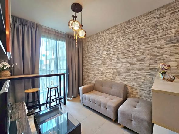 living room of VOQUE Place Sukhumvit 107 – Bearing 2 : โว้ค เพลส สุขุมวิท 107 – แบริ่ง 2