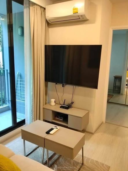 living room and bedroom of VTARA36 Condominium