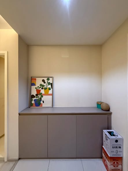 room interior and bathroom of VTARA36 Condominium