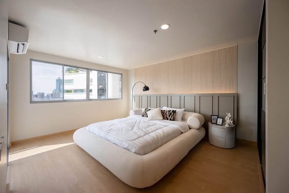 bedroom and room interior of Waterford Diamond Tower