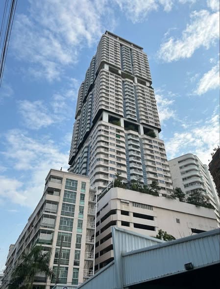 Waterford Diamond Tower