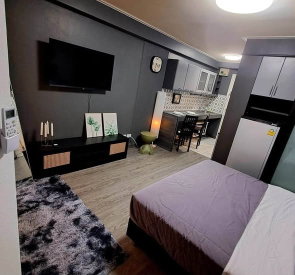 bedroom of Waterford Royal Suites