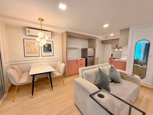 living room of Waterford Sukhumvit 50