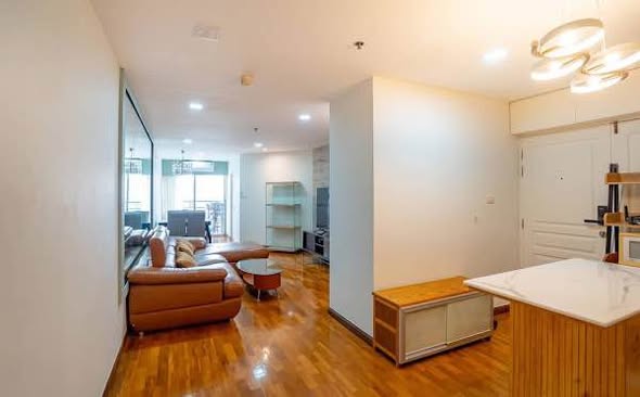 room interior of Waterford Sukhumvit 50