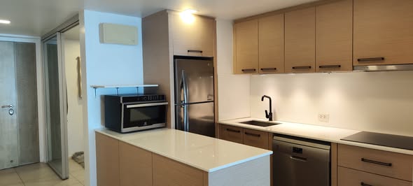 kitchen of Waters Edge Condominium