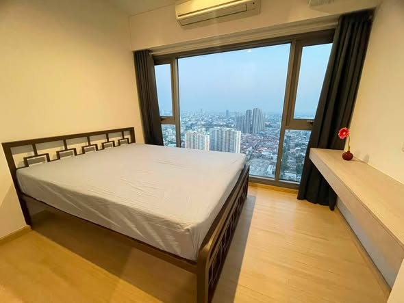 bedroom of Whizdom Connect Sukhumvit