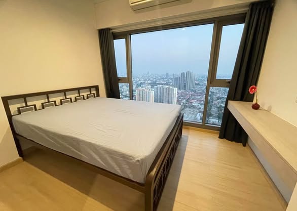 bedroom of Whizdom Connect Sukhumvit