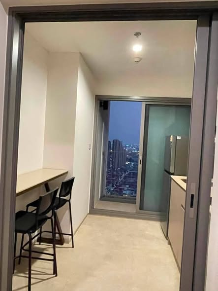 room interior of Whizdom Connect Sukhumvit