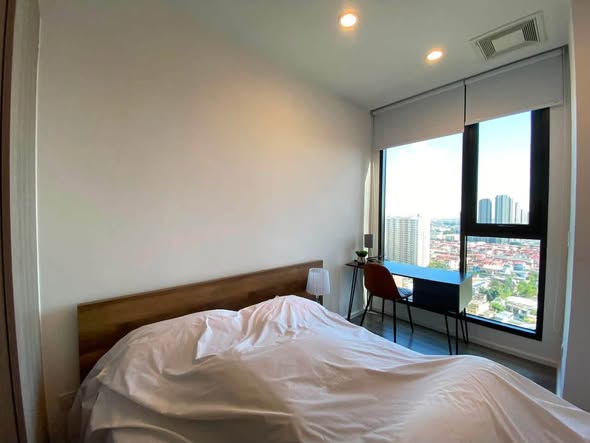 bedroom and room interior of Whizdom Essence Sukhumvit วิสซ์ดอม เอสเซ้นส์ สุขุมวิท