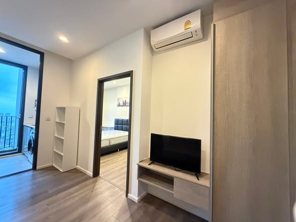 bedroom and room interior of Whizdom Essence Sukhumvit วิสซ์ดอม เอสเซ้นส์ สุขุมวิท