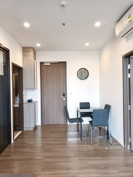 room interior of Whizdom Essence Sukhumvit วิสซ์ดอม เอสเซ้นส์ สุขุมวิท