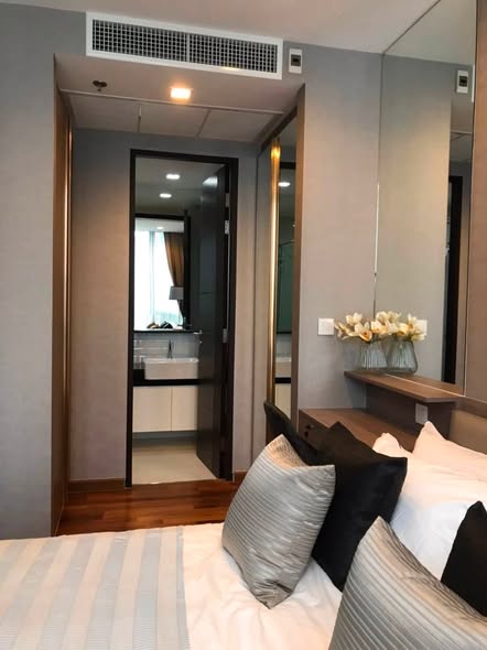 bedroom of Wish Signature II Midtown Siam