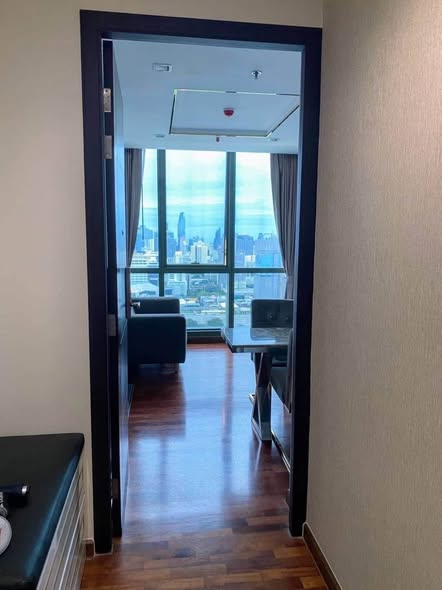 room interior of Wish Signature II Midtown Siam