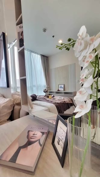 living room and bedroom of WISH Signature Midtown Siam (วิช ซิกเนเจอร์ มิดทาวน์ สยาม)