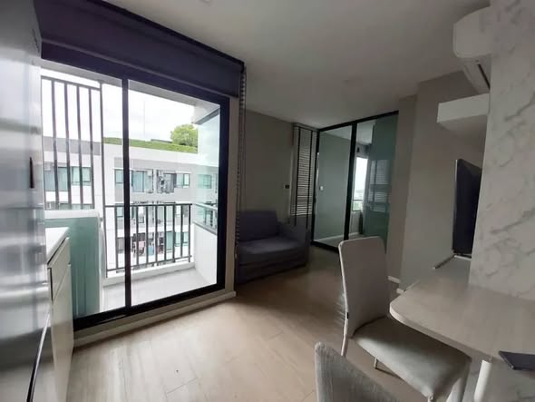 room interior of Wynn Condo Chokchai 4