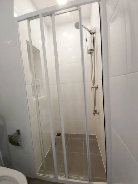 room interior and bathroom of Wynn Condo Chokchai 4