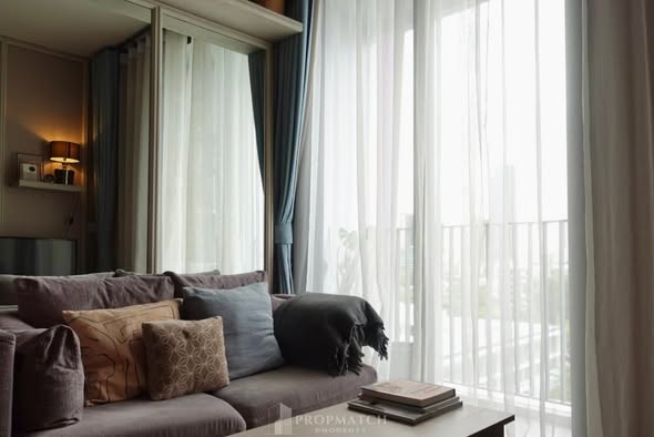 bedroom and living room of XT Ekkamai