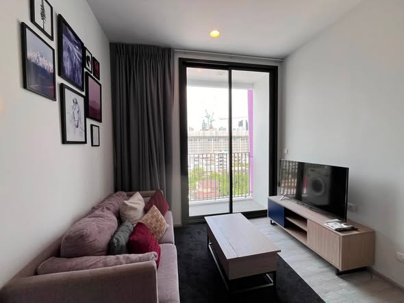bedroom and living room of XT Ekkamai