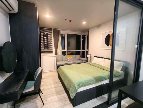 bedroom and room interior of XT HUAIKHWANG