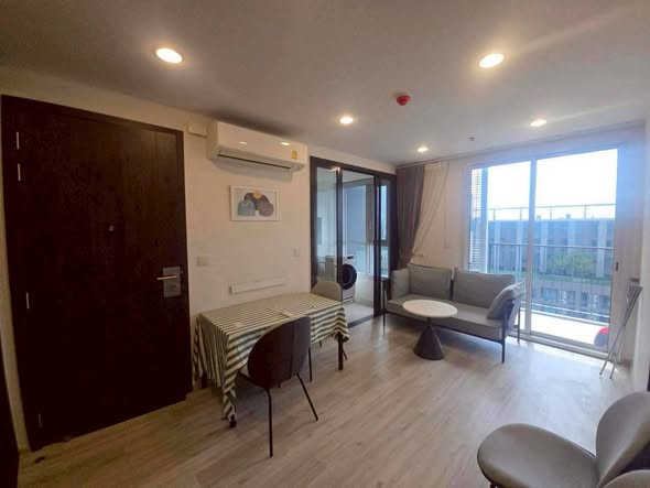 bedroom and room interior of XT HUAIKHWANG