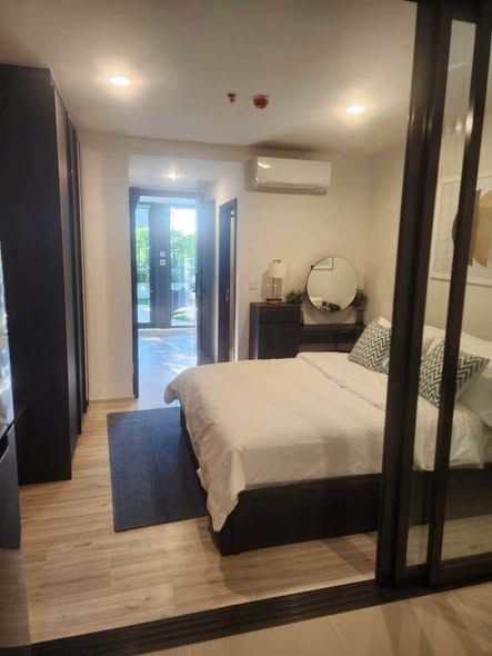 bedroom and room interior of XT HUAIKHWANG