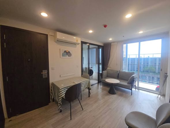 bedroom and room interior of XT HUAIKHWANG
