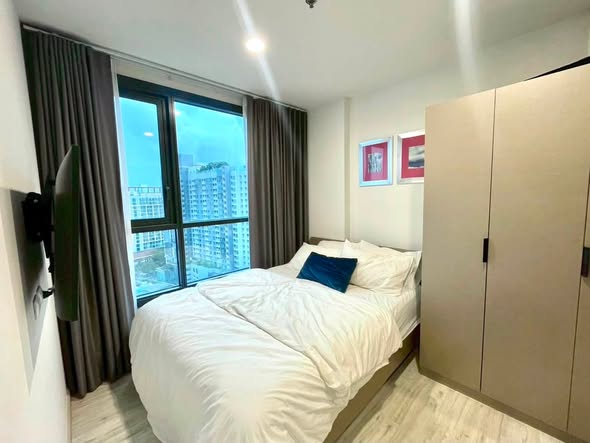 bedroom and room interior of XT HUAIKHWANG