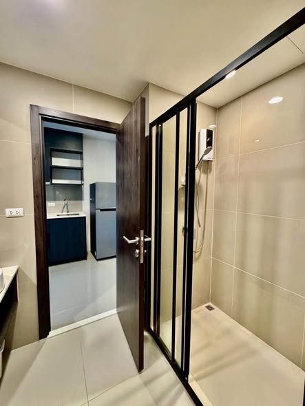 room interior and bathroom of XT HUAIKHWANG