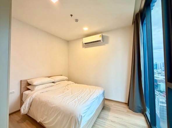 bedroom of XT Phayathai
