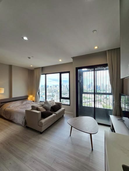 bedroom and living room of XT Phayathai