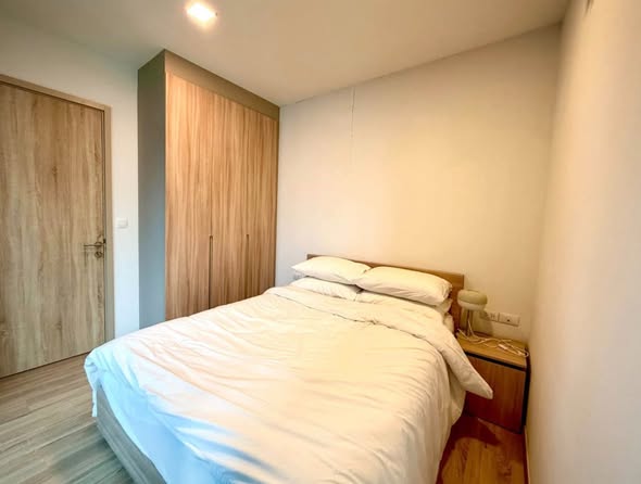 bedroom and room interior of XT Phayathai