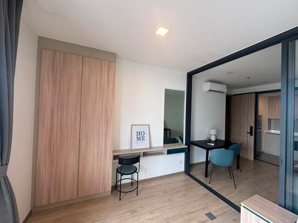 bedroom and room interior of XT Phayathai