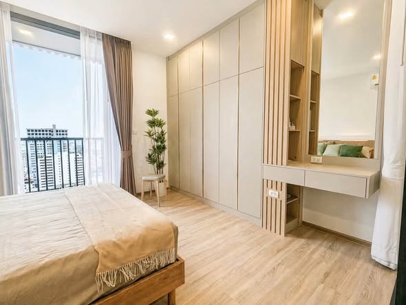 bedroom and room interior of XT Phayathai