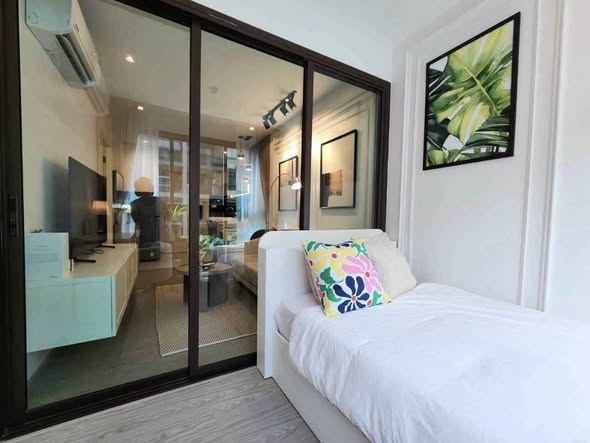 bedroom and room interior of ZCAPE 3 CONDOMINIUM