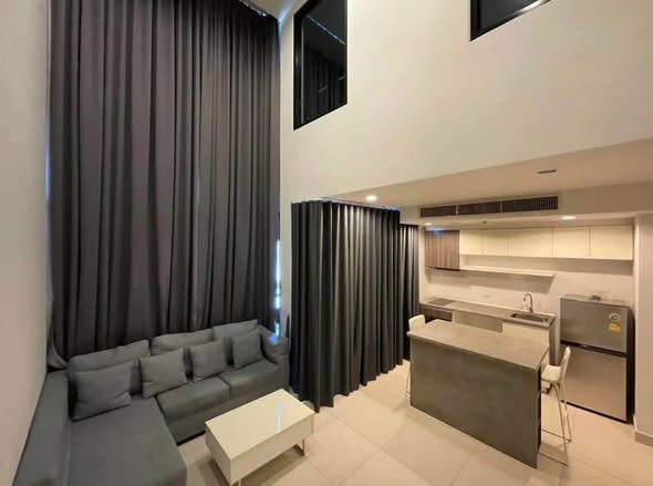 bedroom and living room and room interior of Zelle Rattanathibet 2