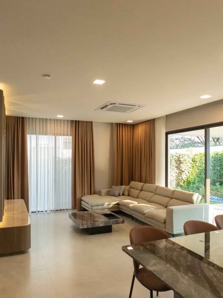 living room and room interior of มัณฑนา บางนา กม.15 | MANTANA Bangna km. 15