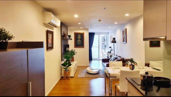 15 Sukhumvit Residences