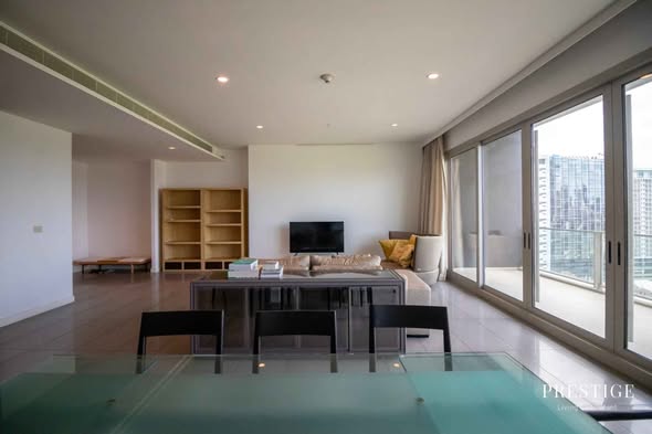 living room and room interior of 185 Rajadamri