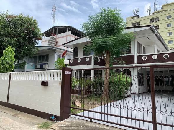 บ้านรัชดา 19