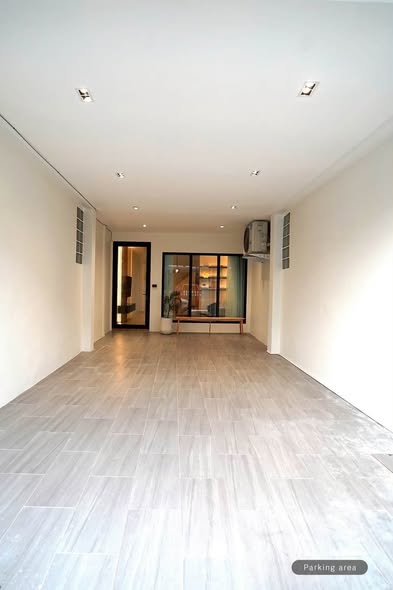 room interior of ขายทาวน์โฮม สูง 2 ชั้น พื้นที่ 20 ตร.ว. 3 นอน 2 น้ำ 1 ครัว เดอะเมโทร รัตนาธิเบศร์