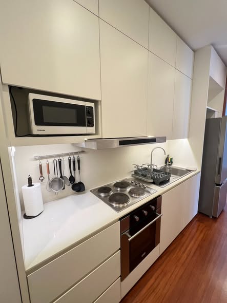 kitchen of 2 Bedrooms Sukhumvit