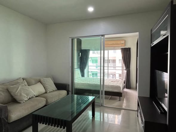 bedroom and room interior of เมโทรพาร์ค สาทร เฟส 2/1 ตึก B