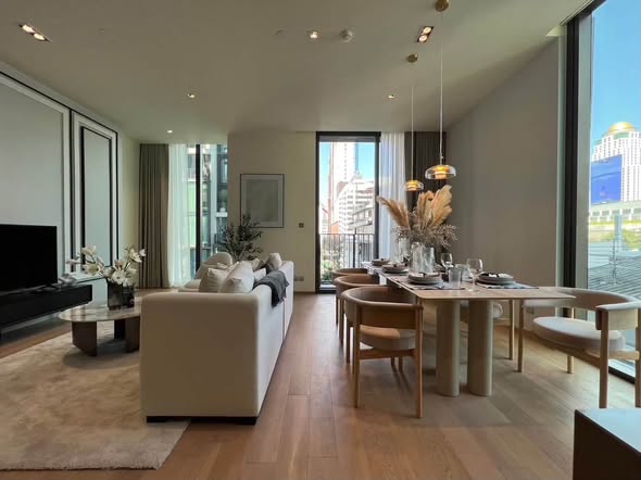 living room of 28 Chidlom