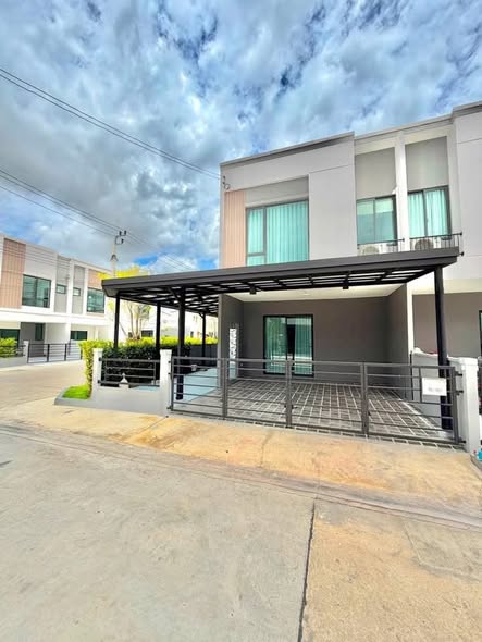 พลีโน่ สุขุมวิท-บางนา 3 Pleno Sukhumvit-Bangna 3